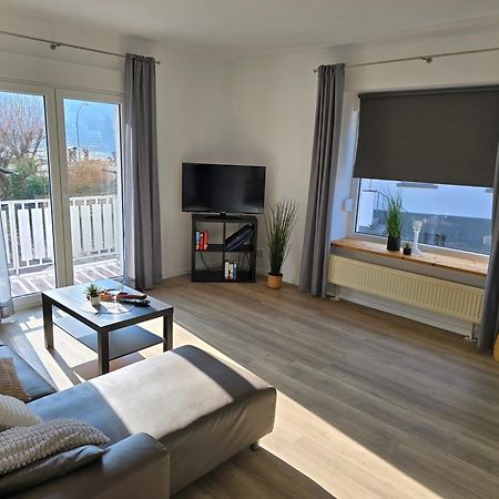 Ferienhaus Steigrhein Filsen Luaran gambar