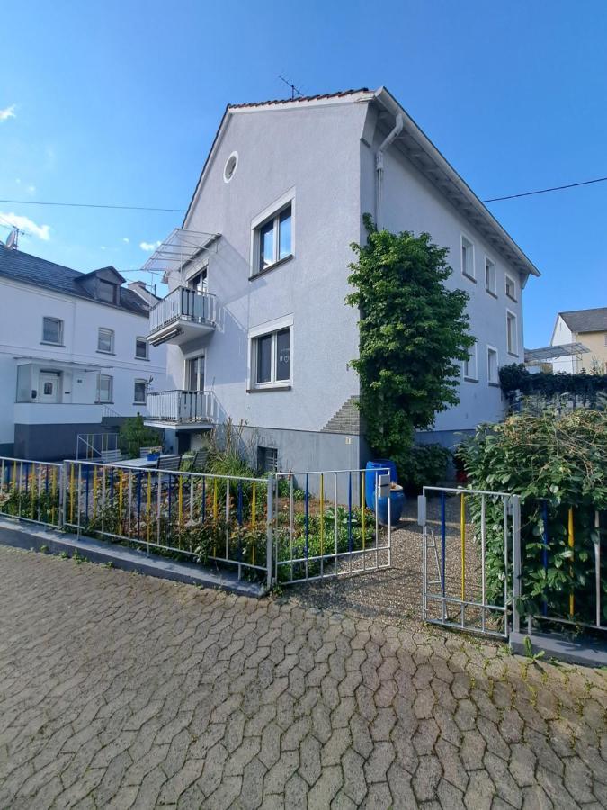 Ferienhaus Steigrhein Filsen Luaran gambar