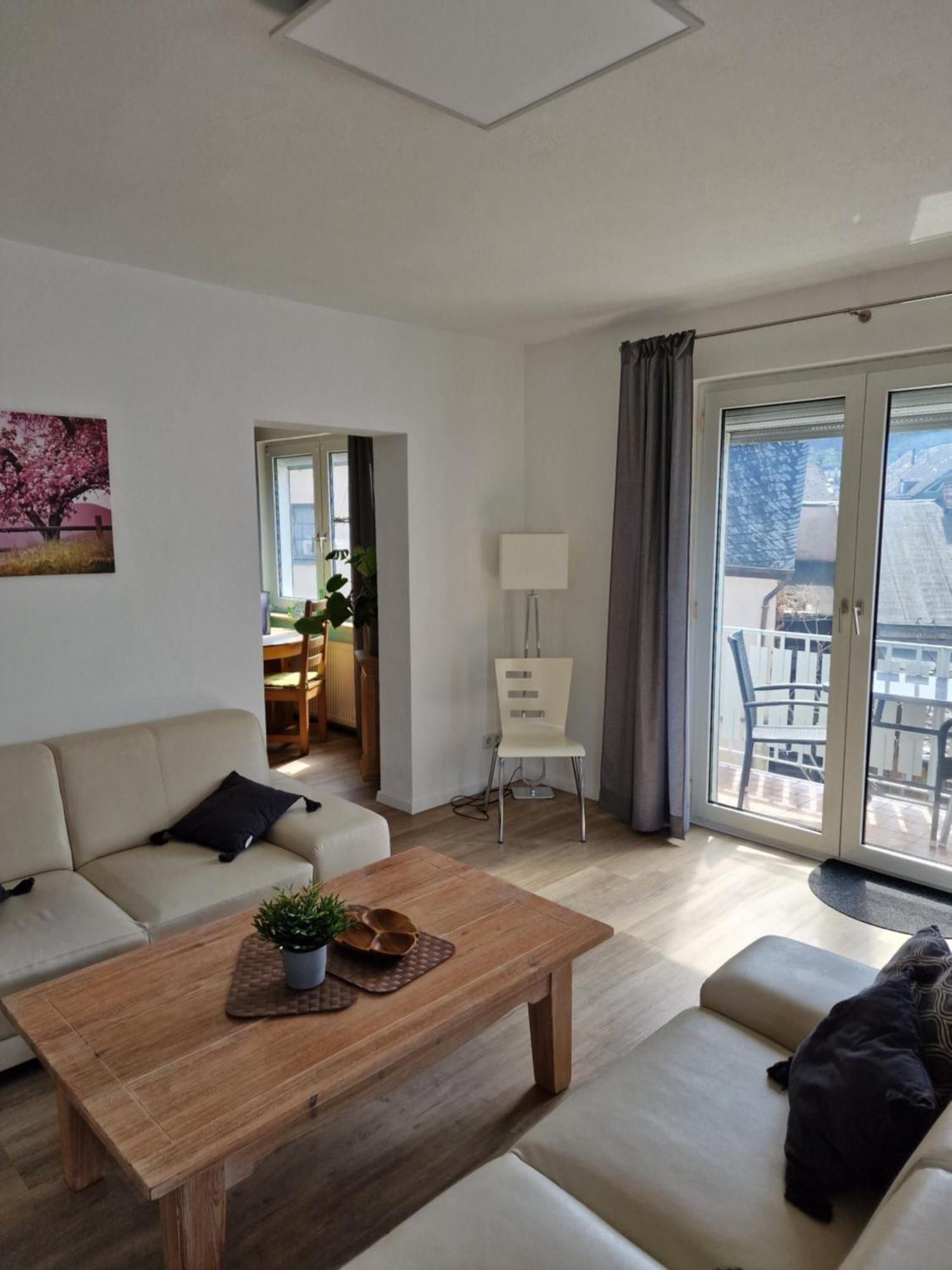 Ferienhaus Steigrhein Filsen Luaran gambar